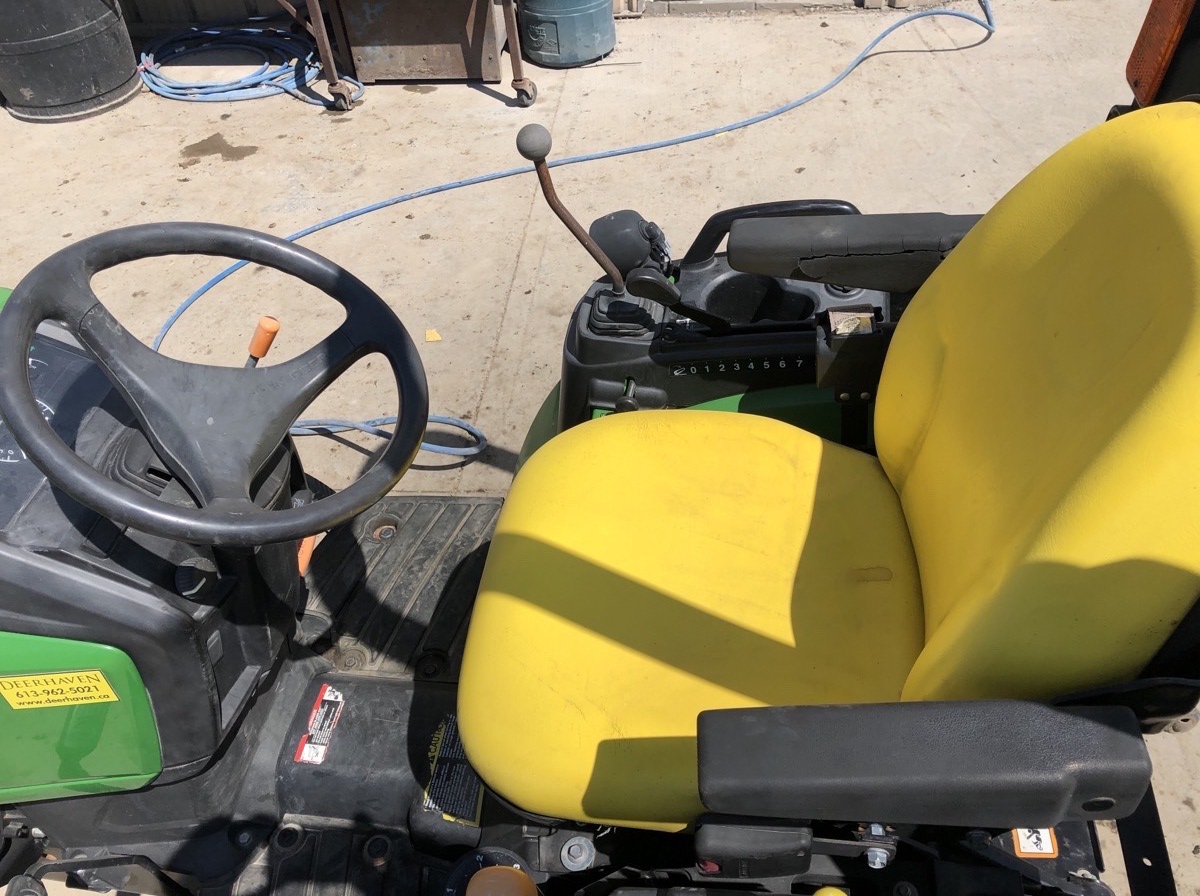 2018 John Deere 2025R Image 5