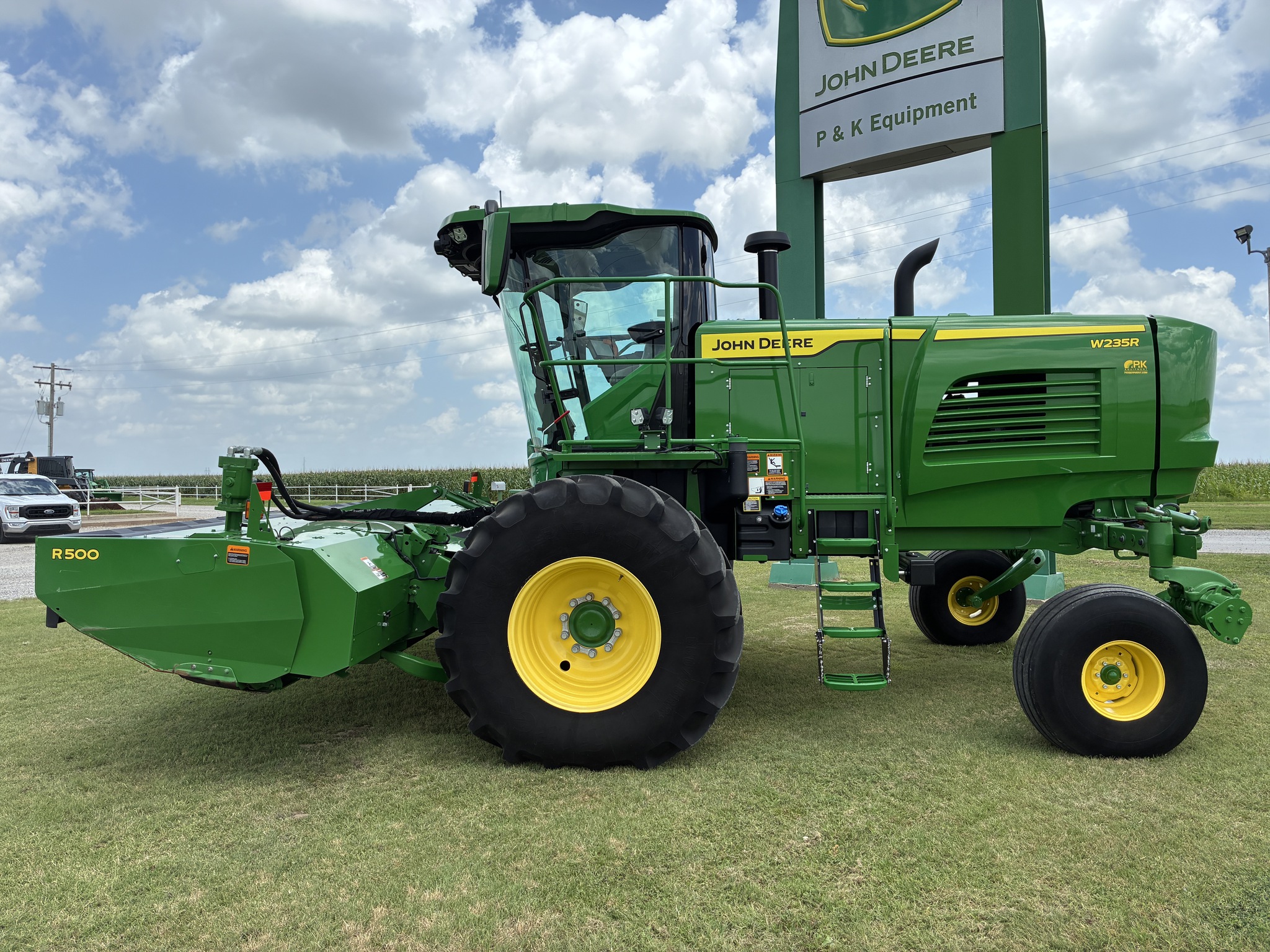 2023 John Deere W235R Image 2