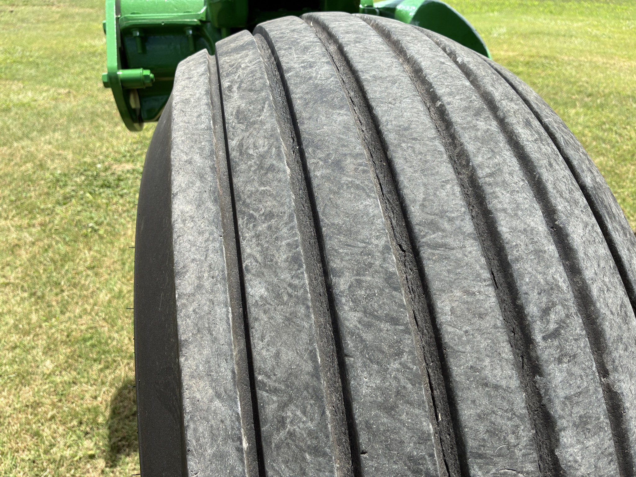2023 John Deere W235R Image 16