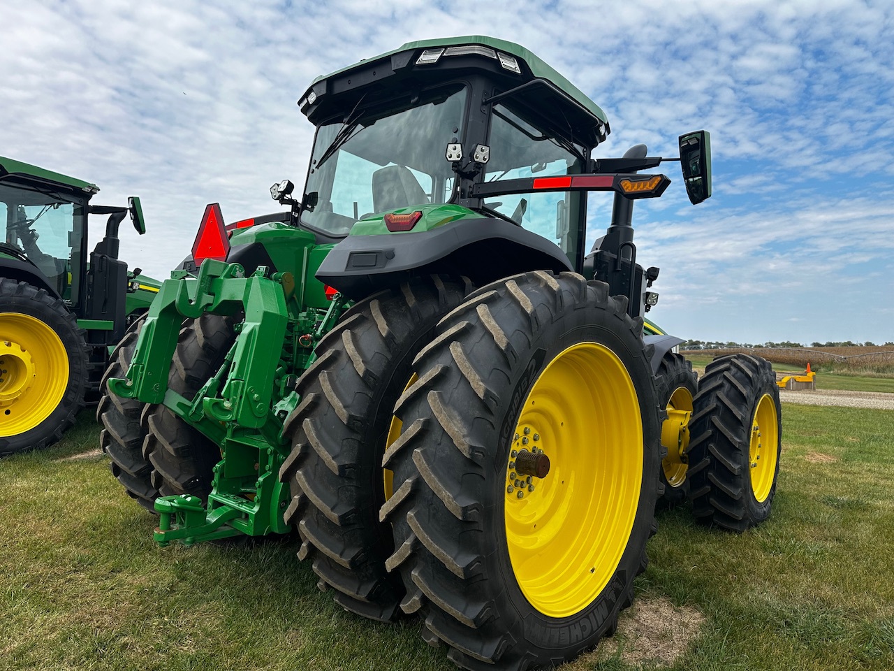  2023 John Deere 8R 310 at Heritage Tractor in Lacon, IL