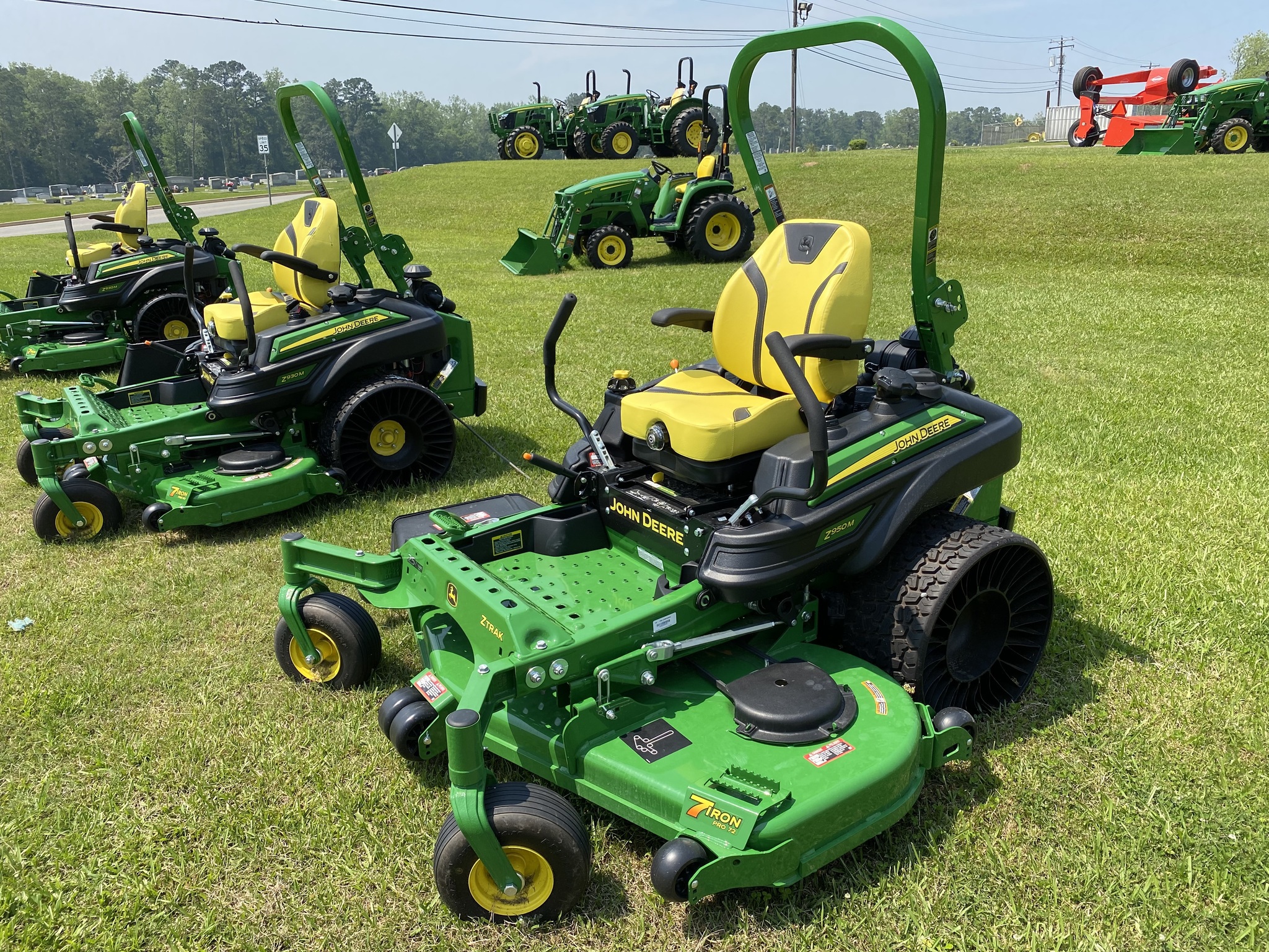 2025 John Deere Z950M Image 1