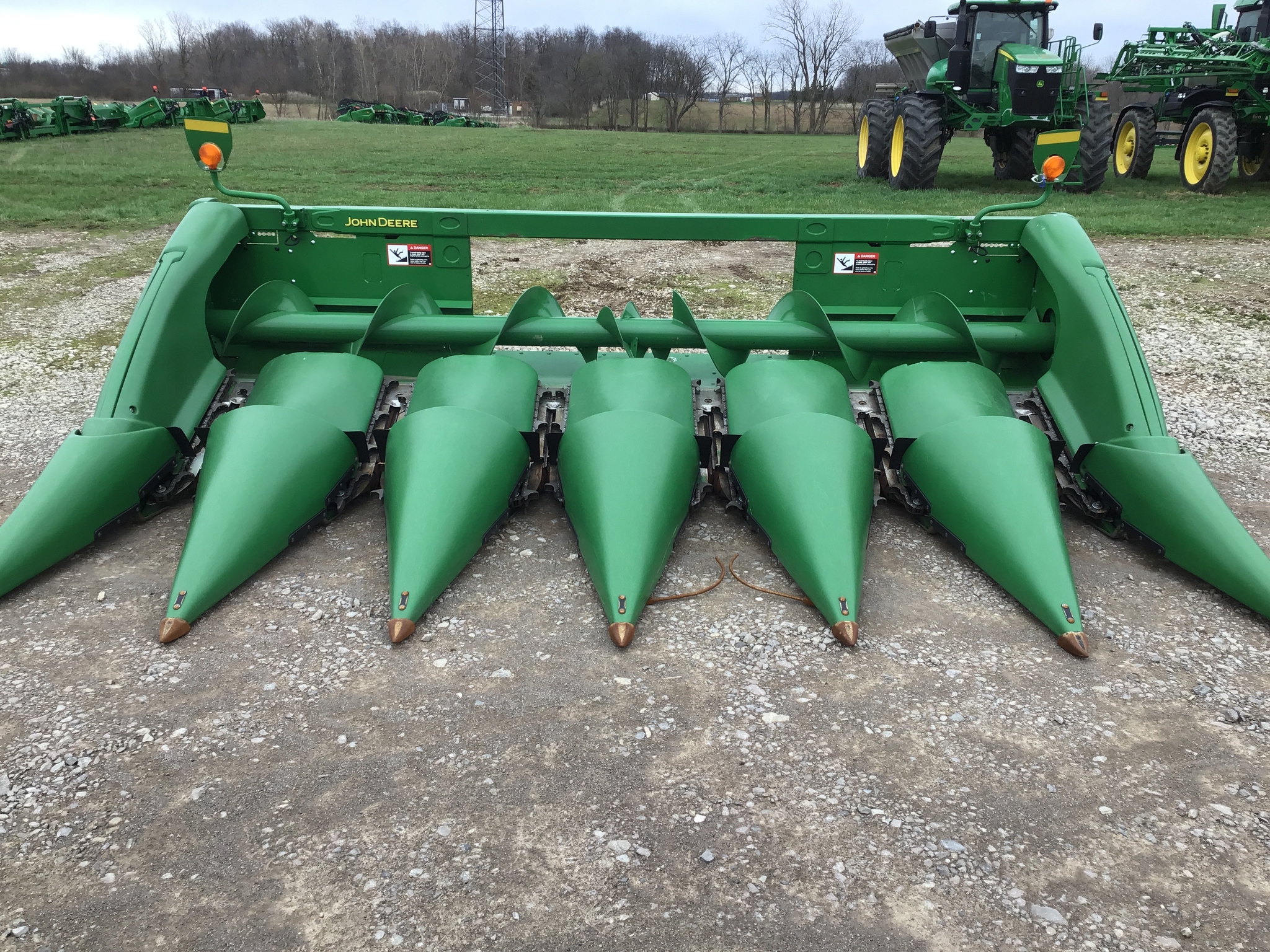 Used 2019 John Deere 706C Corn and Row Crop headers at Koenig Equipment in Rushville, IN - PhotoXL4