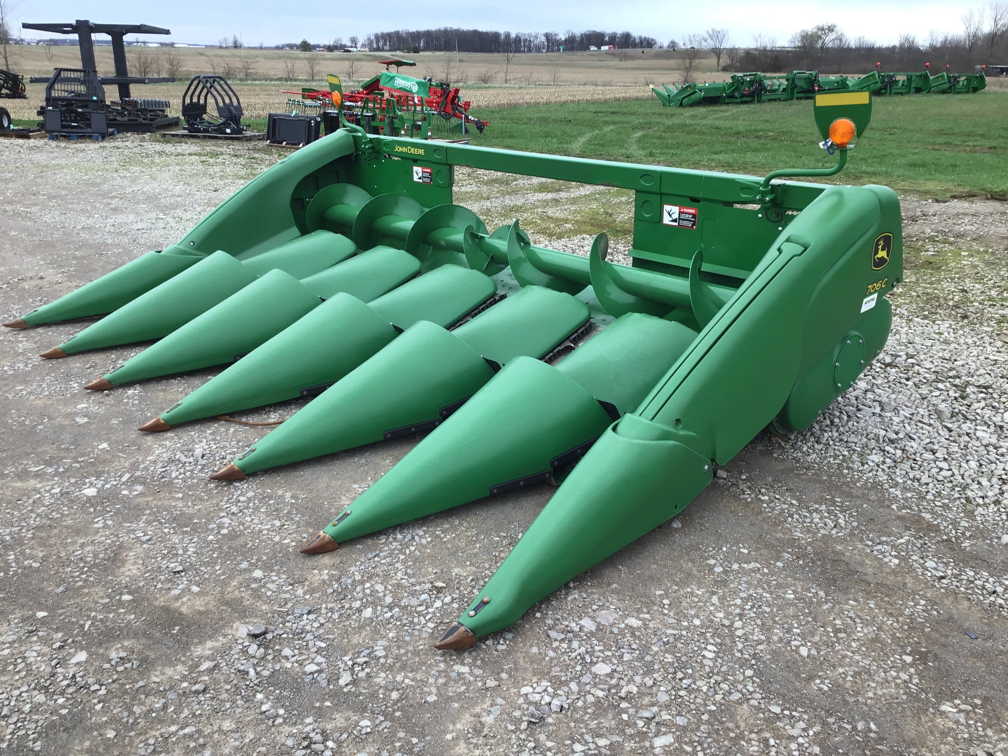 Used 2019 John Deere 706C Corn and Row Crop headers at Koenig Equipment in Rushville, IN - PhotoXL0