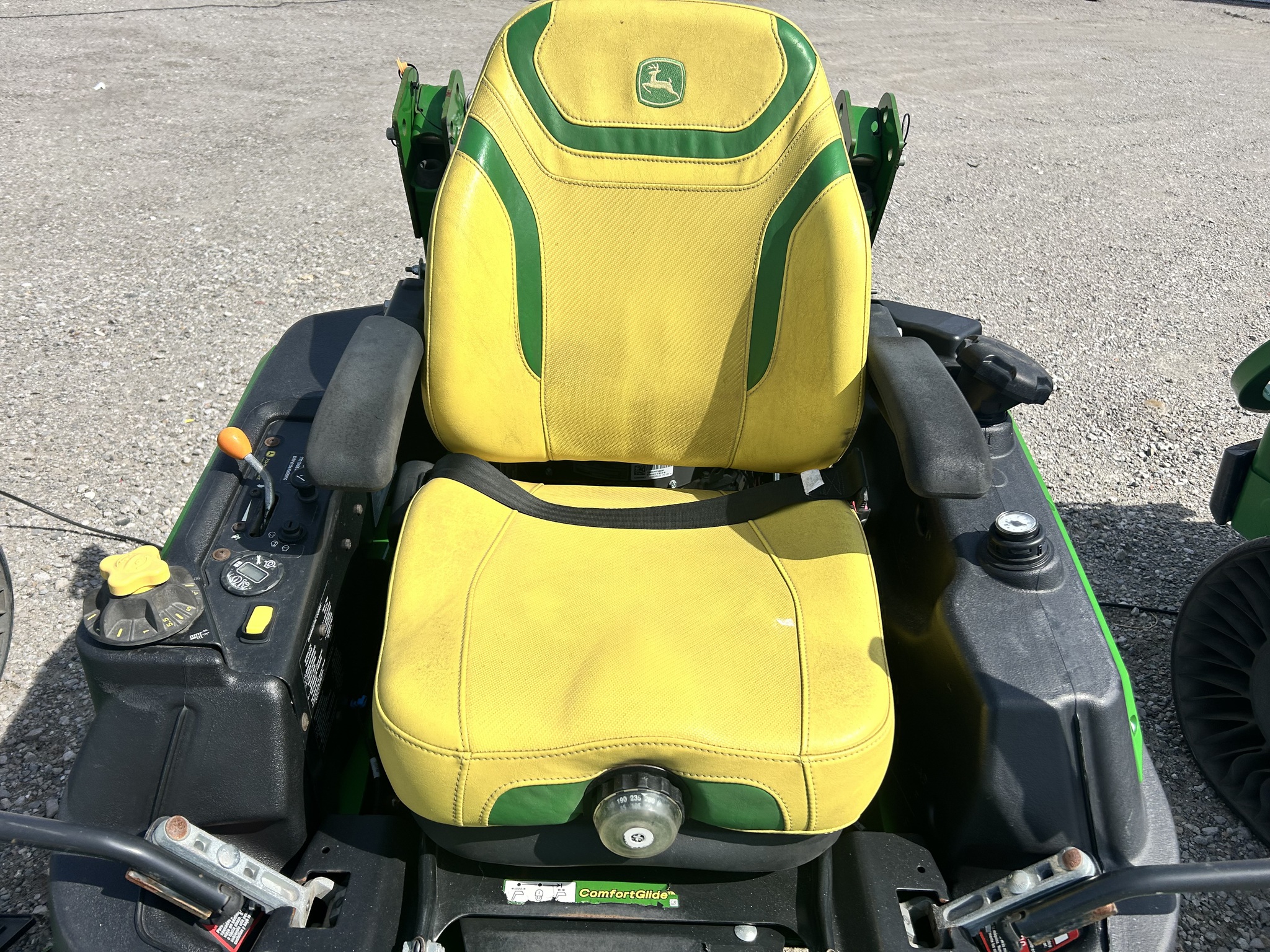 2023 John Deere Z950R Image 5