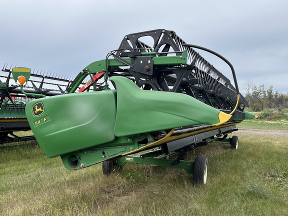 Used 2017 John Deere 640FD Combine Platforms at Horizon Ag & Turf in Falher, AB - Photo5