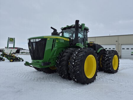 Used 2023 John Deere 9R 540 Articulated 4WD Tractors at Horizon Ag & Turf in St. Paul, AB - Photo2
