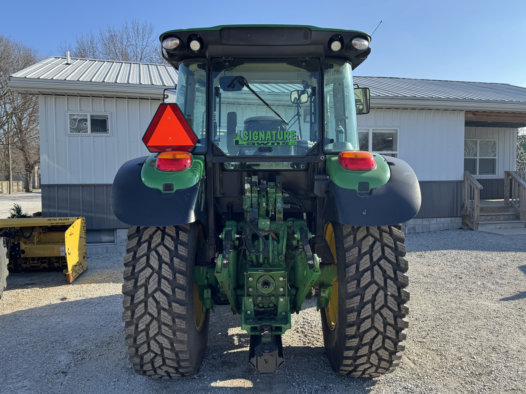 2019 John Deere 5125R Image 5