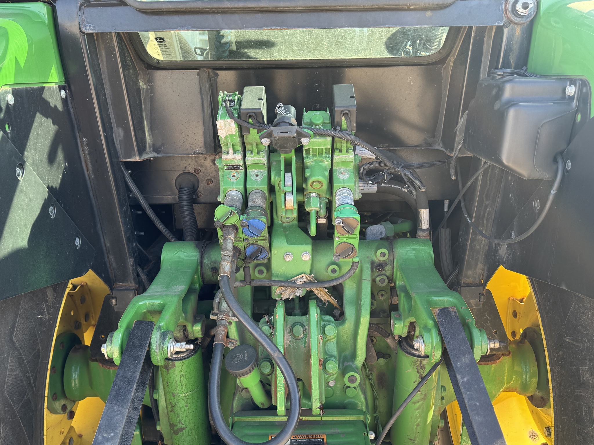 2019 John Deere 5125R Image 7