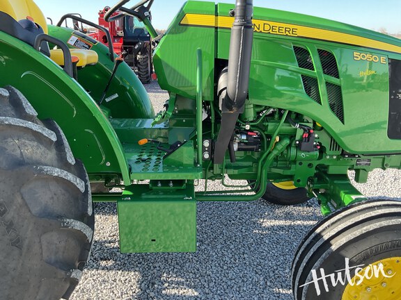 Photo of 2024 John Deere 5050E