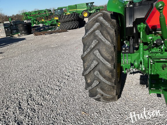 Photo of 2024 John Deere 5050E
