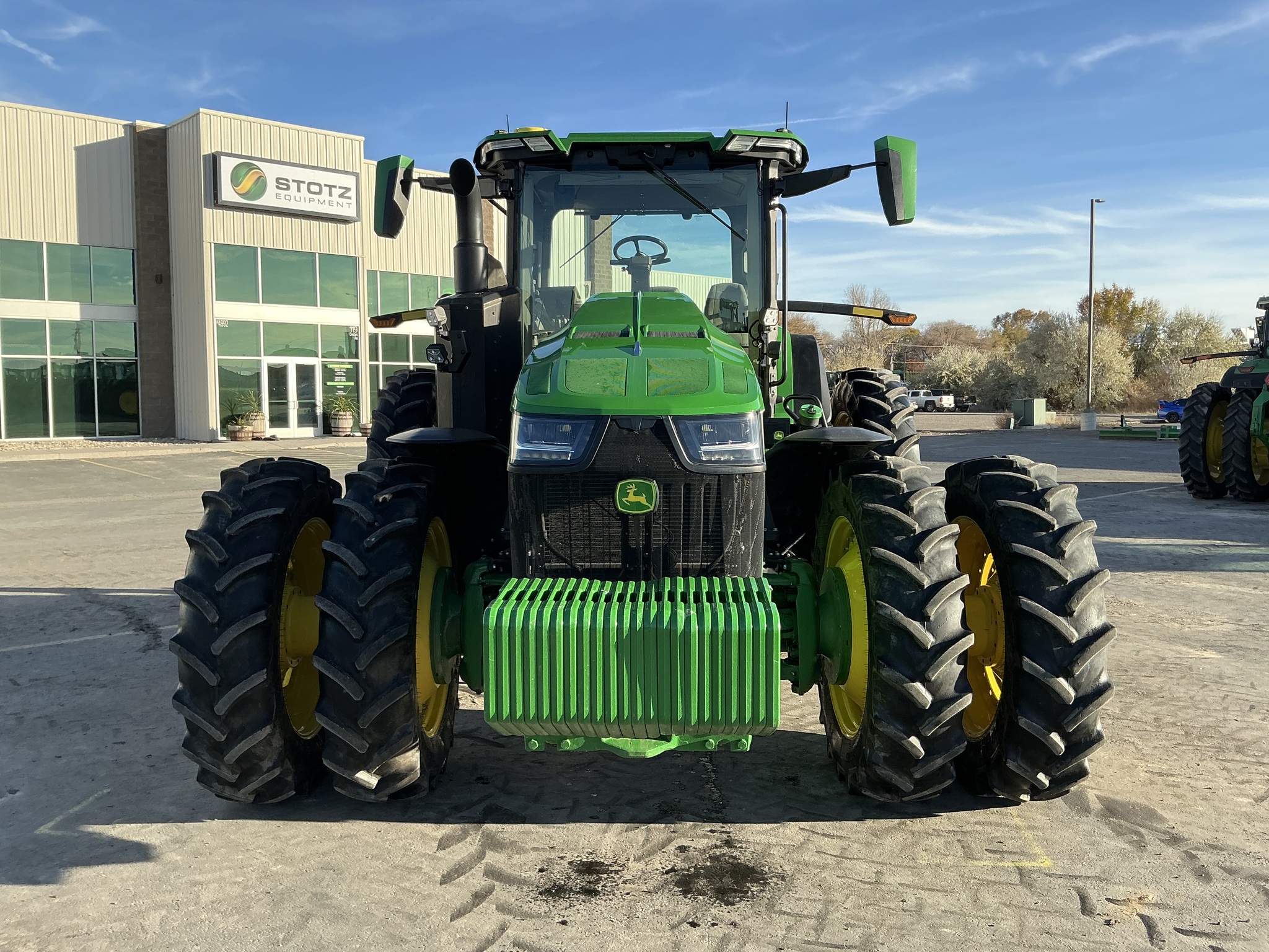 2023 John Deere 8R 370 Image 7