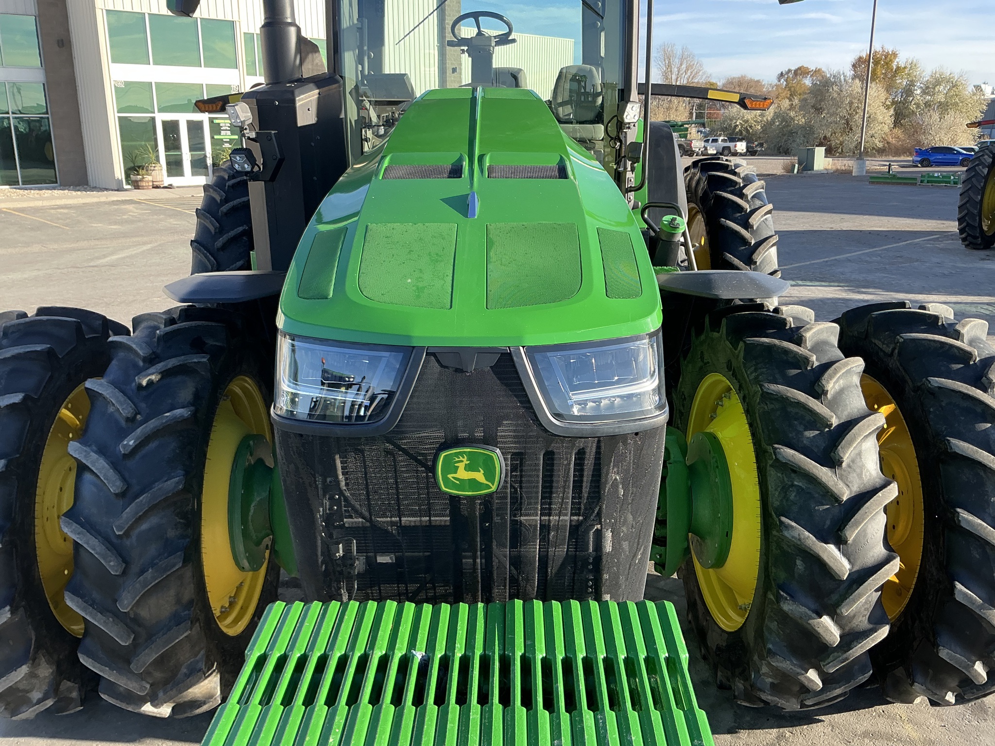 2023 John Deere 8R 370 Image 6