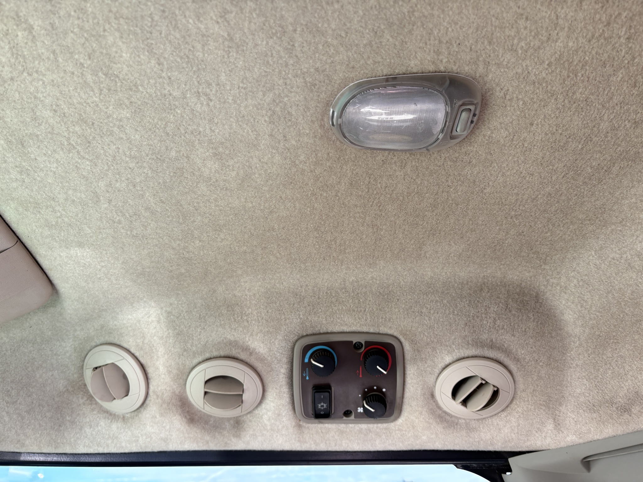 2021 John Deere 4066R Image 9