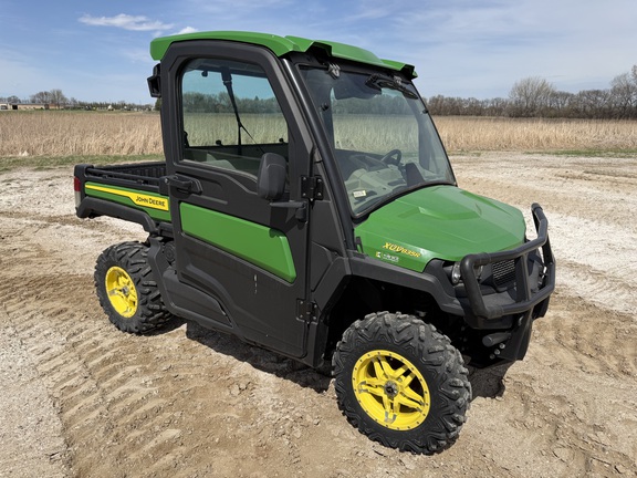  John Deere XUV 835R
