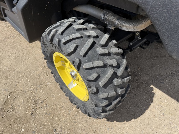 2023 John Deere XUV 835R - Photo14