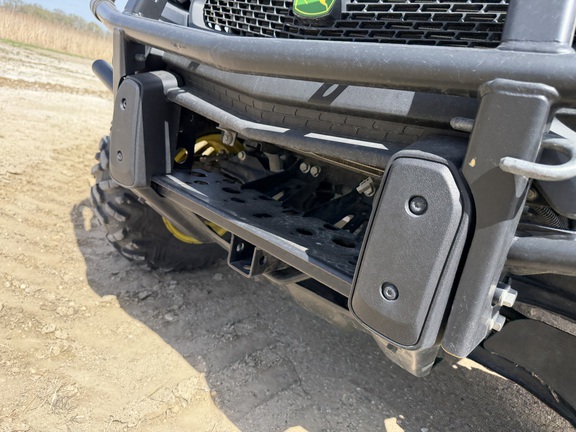2023 John Deere XUV 835R - Photo17