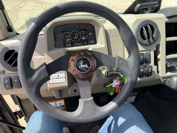 2023 John Deere XUV 835R - Photo22