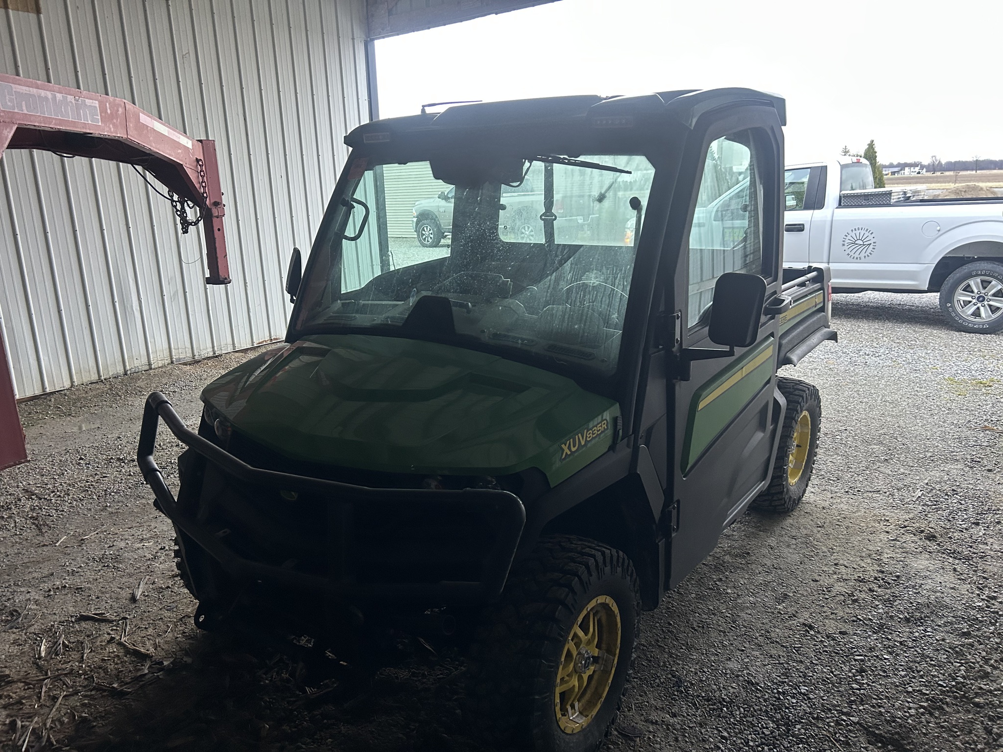2019 John Deere XUV 835R Image 3