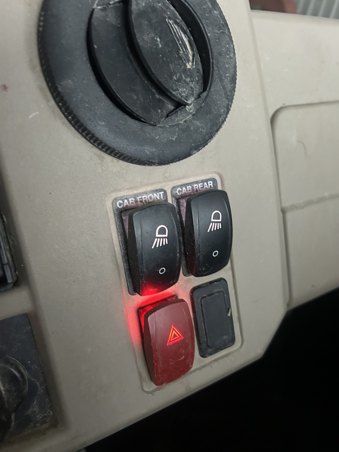 2019 John Deere XUV 835R Image 14