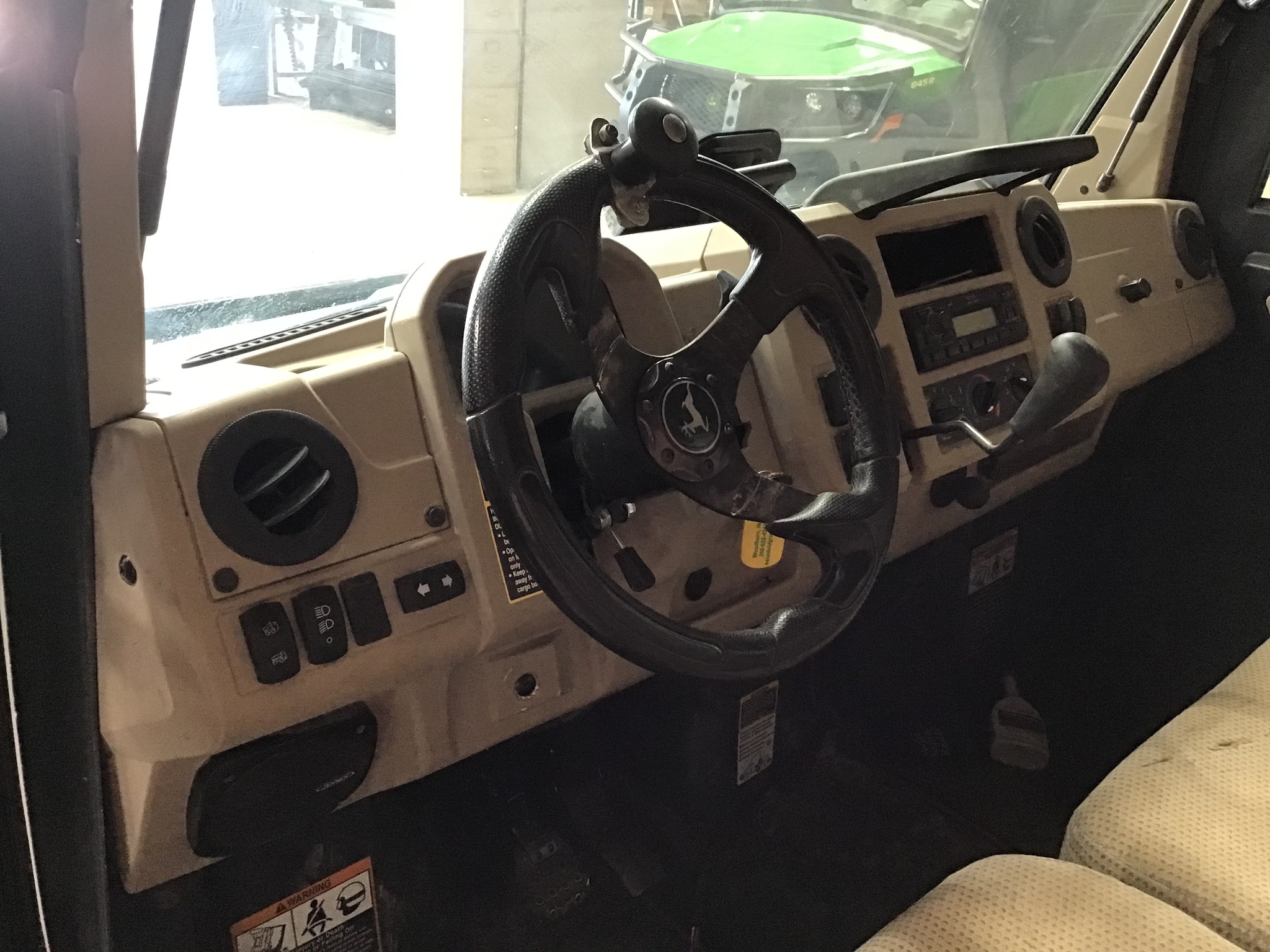 2019 John Deere XUV 835R Image 9