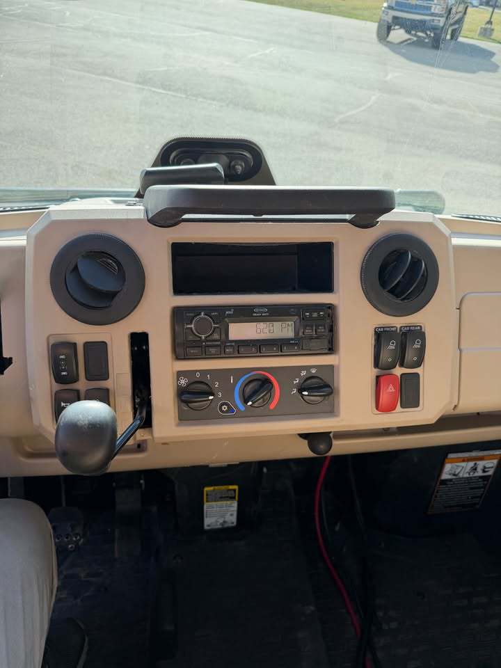 2019 John Deere XUV 835R Image 15