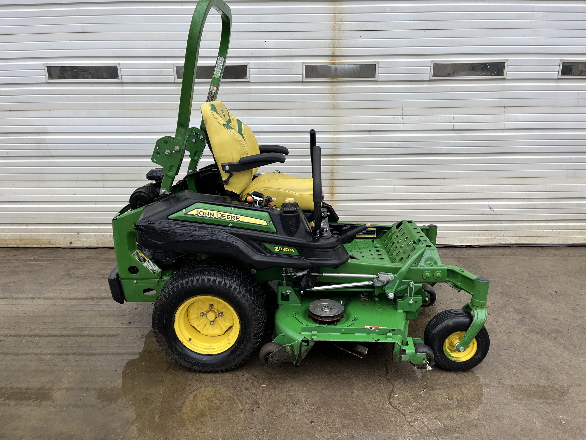 2022 John Deere Z920M Image 5
