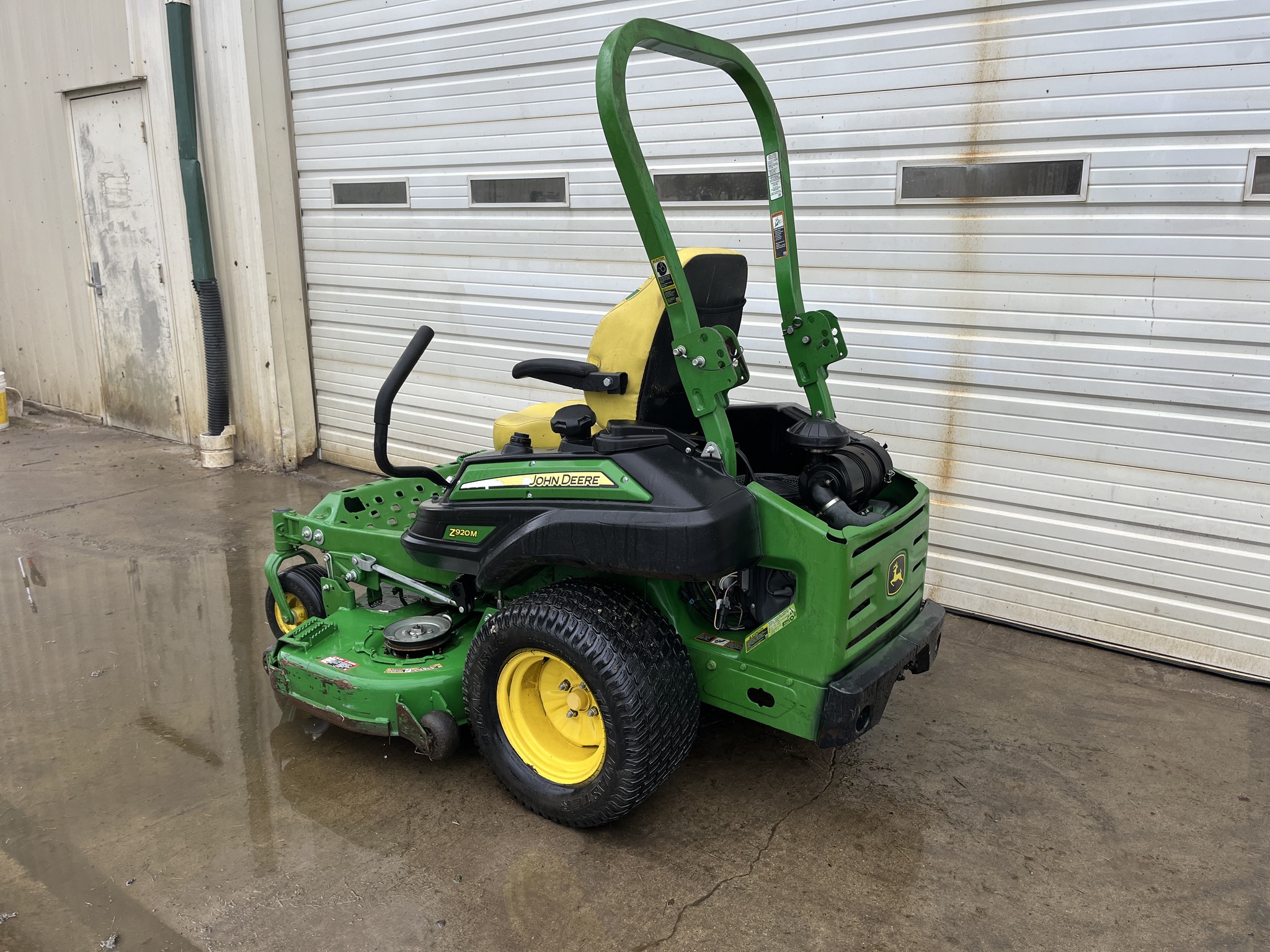 2022 John Deere Z920M Image 3