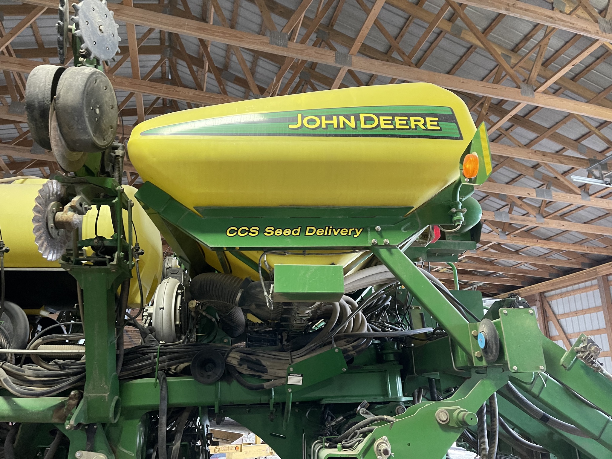 2011 John Deere 1790 Image 23