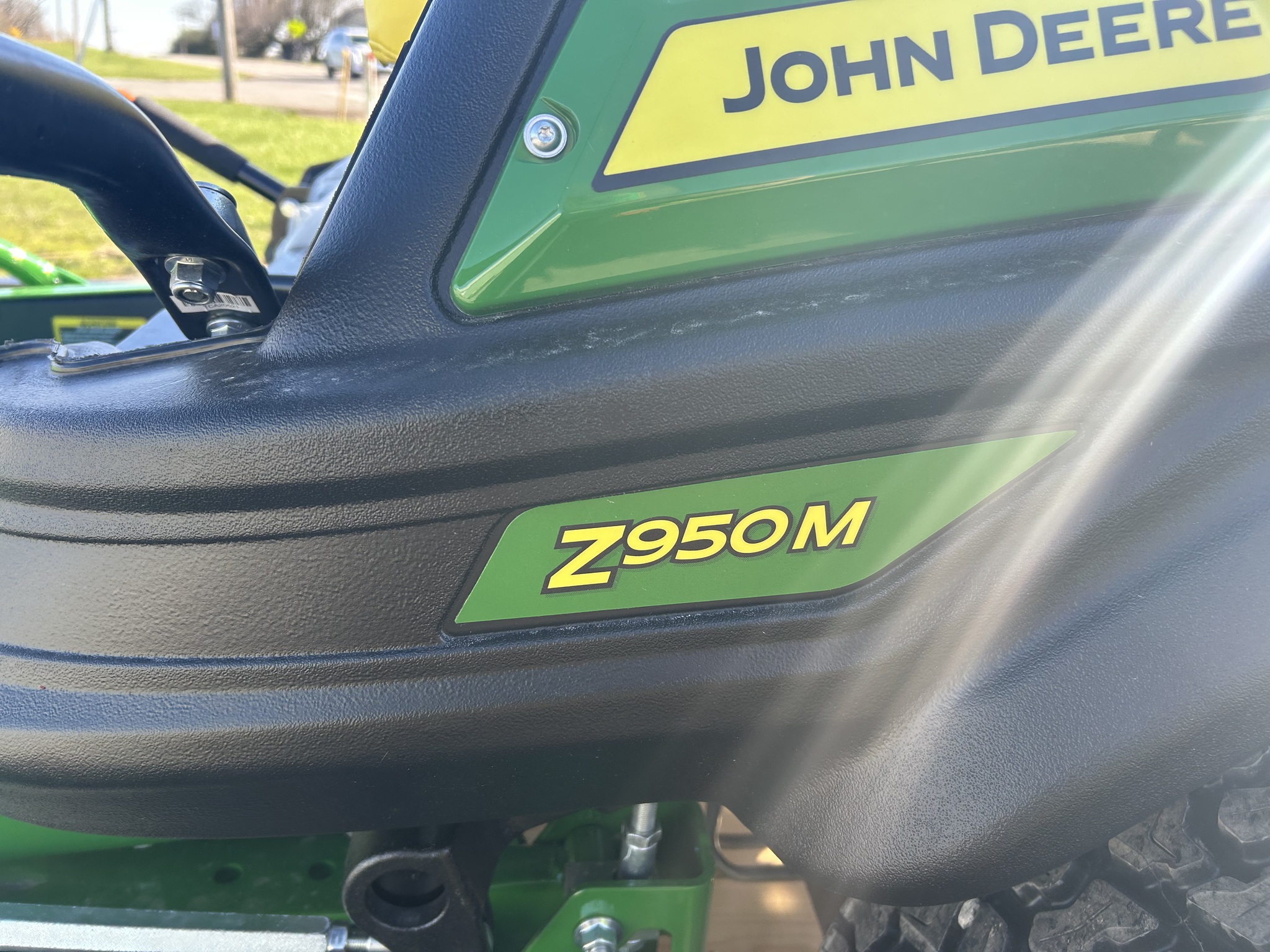 2024 John Deere Z950M Image 10