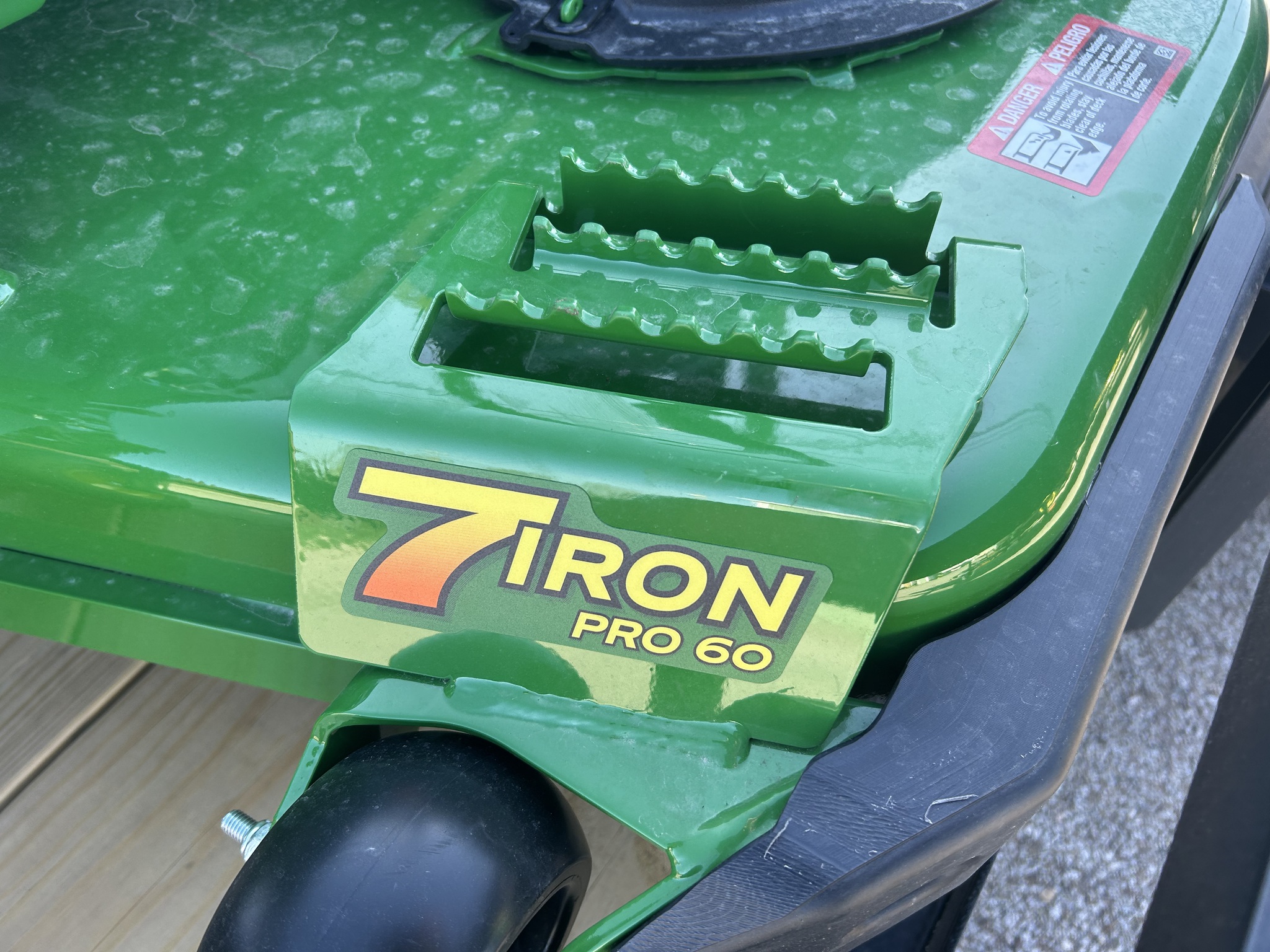 2024 John Deere Z950M Image 11