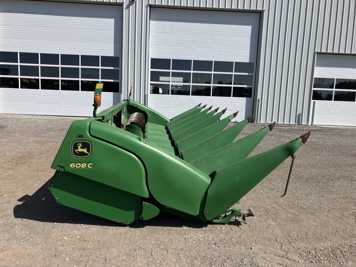 2013 John Deere 608C Image 1