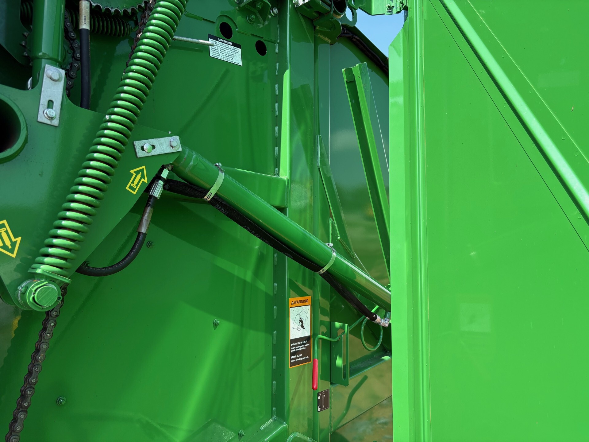 2021 John Deere 450E Image 11