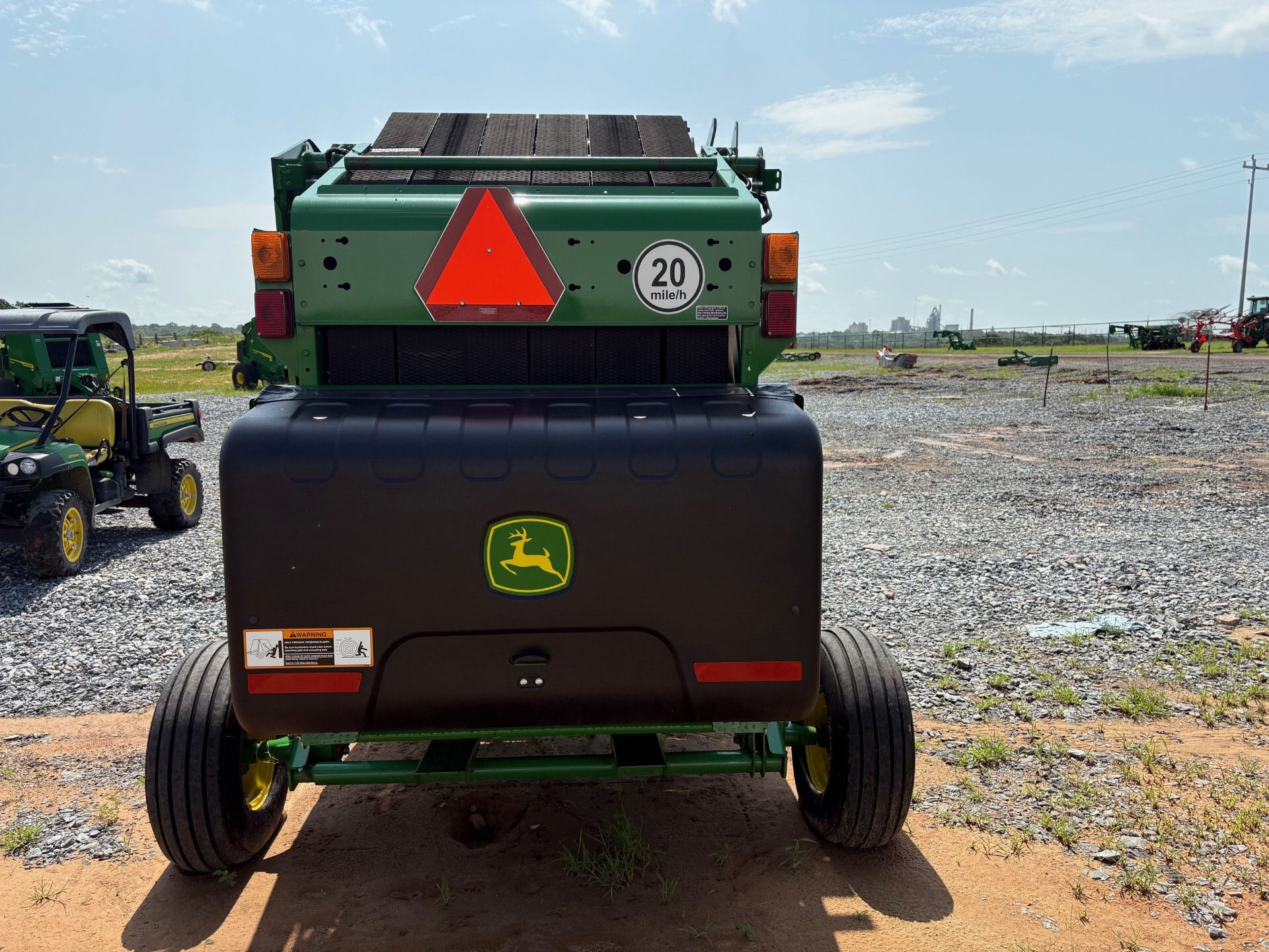 2021 John Deere 450E Image 4