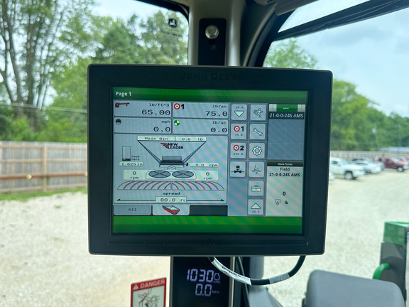 2024 John-Deere 800R