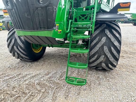 2024 John-Deere 800R