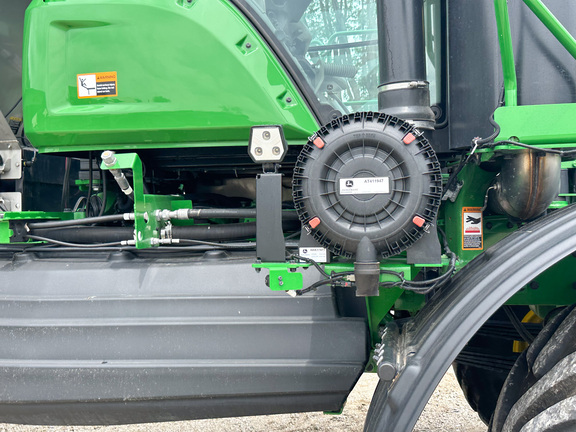 2024 John-Deere 800R