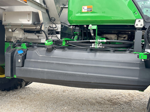 2024 John-Deere 800R