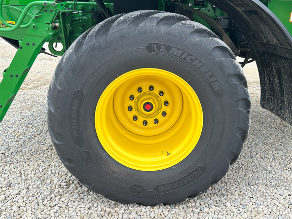 2024 John-Deere 800R