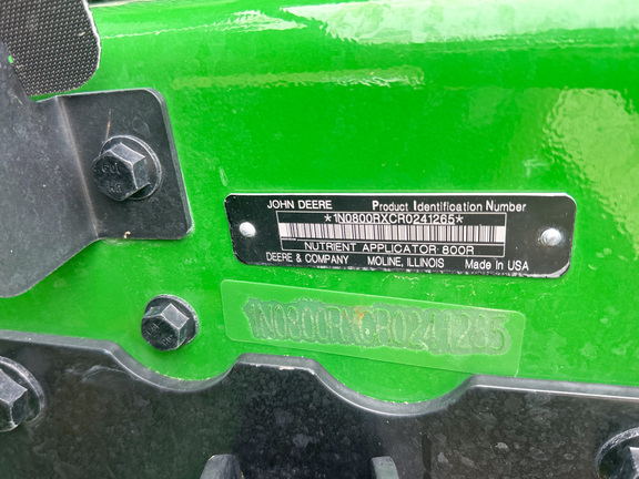 2024 John-Deere 800R