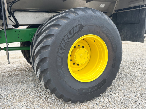 2024 John-Deere 800R