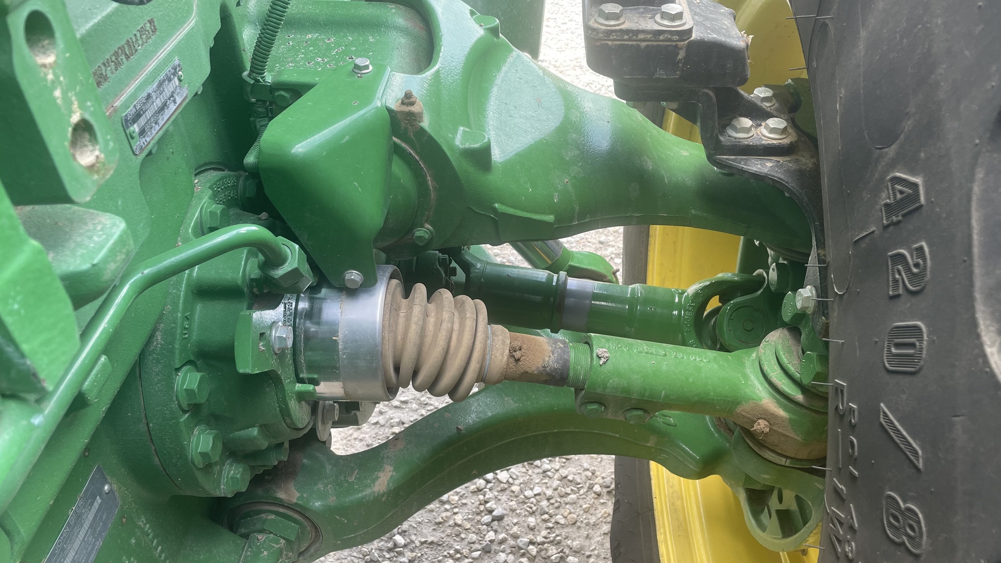 2019 John Deere 8245R Image 13