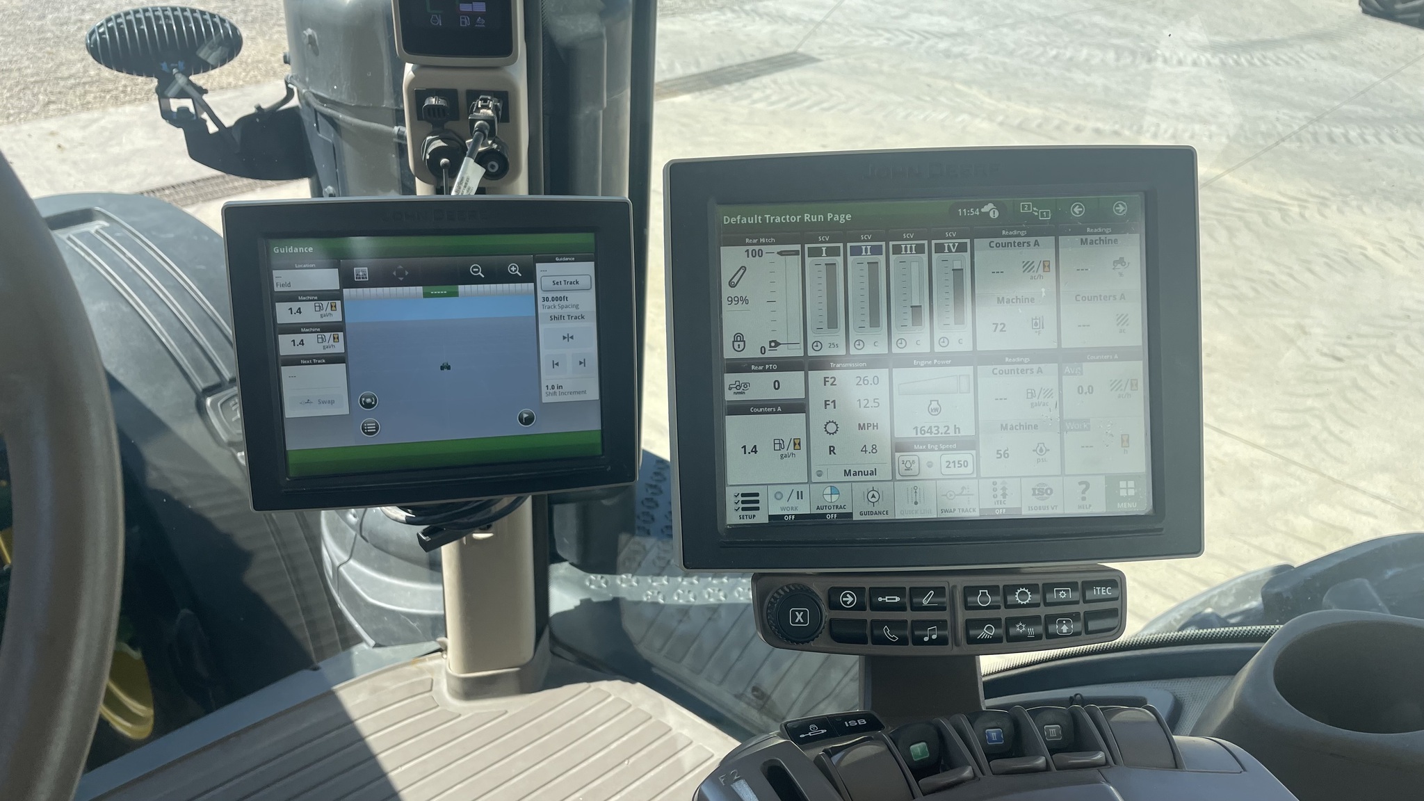 2019 John Deere 8245R Image 12