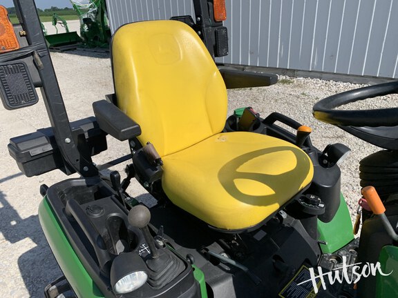 Photo of 2018 John Deere 1025R
