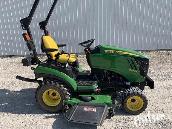 Photo of 2018 John Deere 1025R