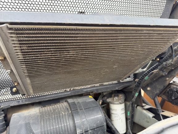 2020 Case TV450 - Photo15