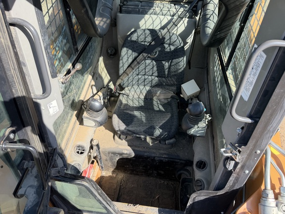 2020 Case TV450 - Photo22