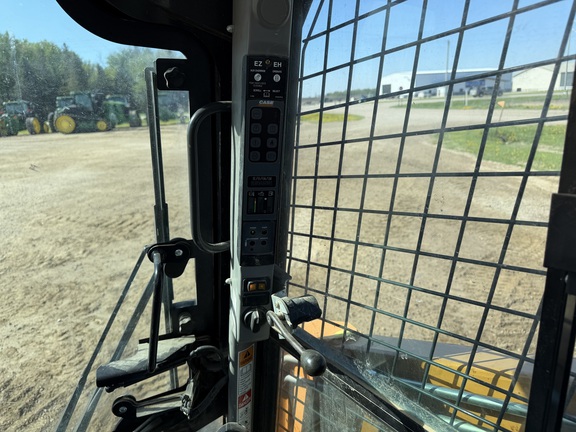 2020 Case TV450 - Photo24