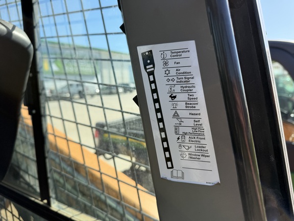 2020 Case TV450 - Photo28