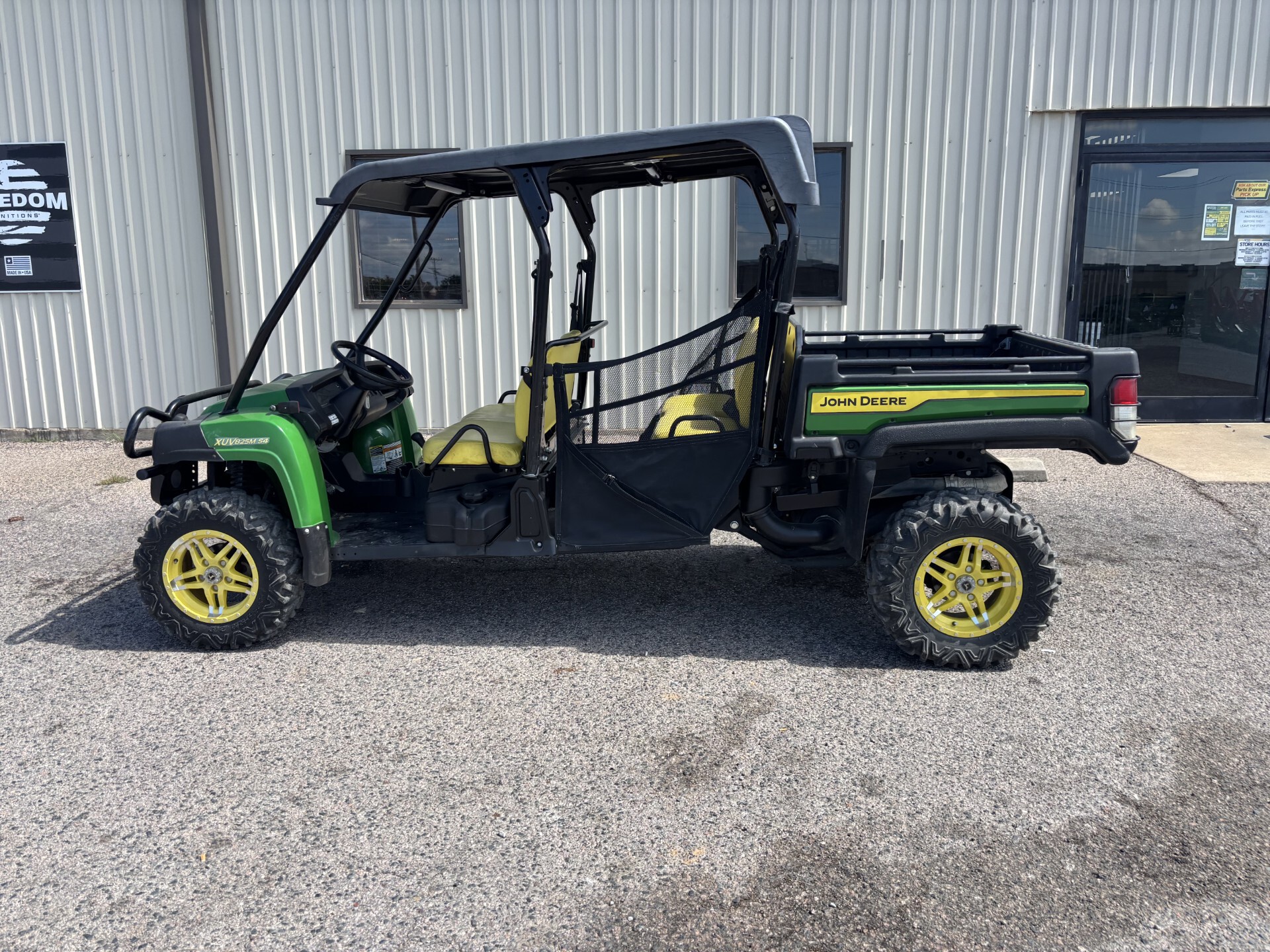2022 John Deere XUV 825M S4 Image 3