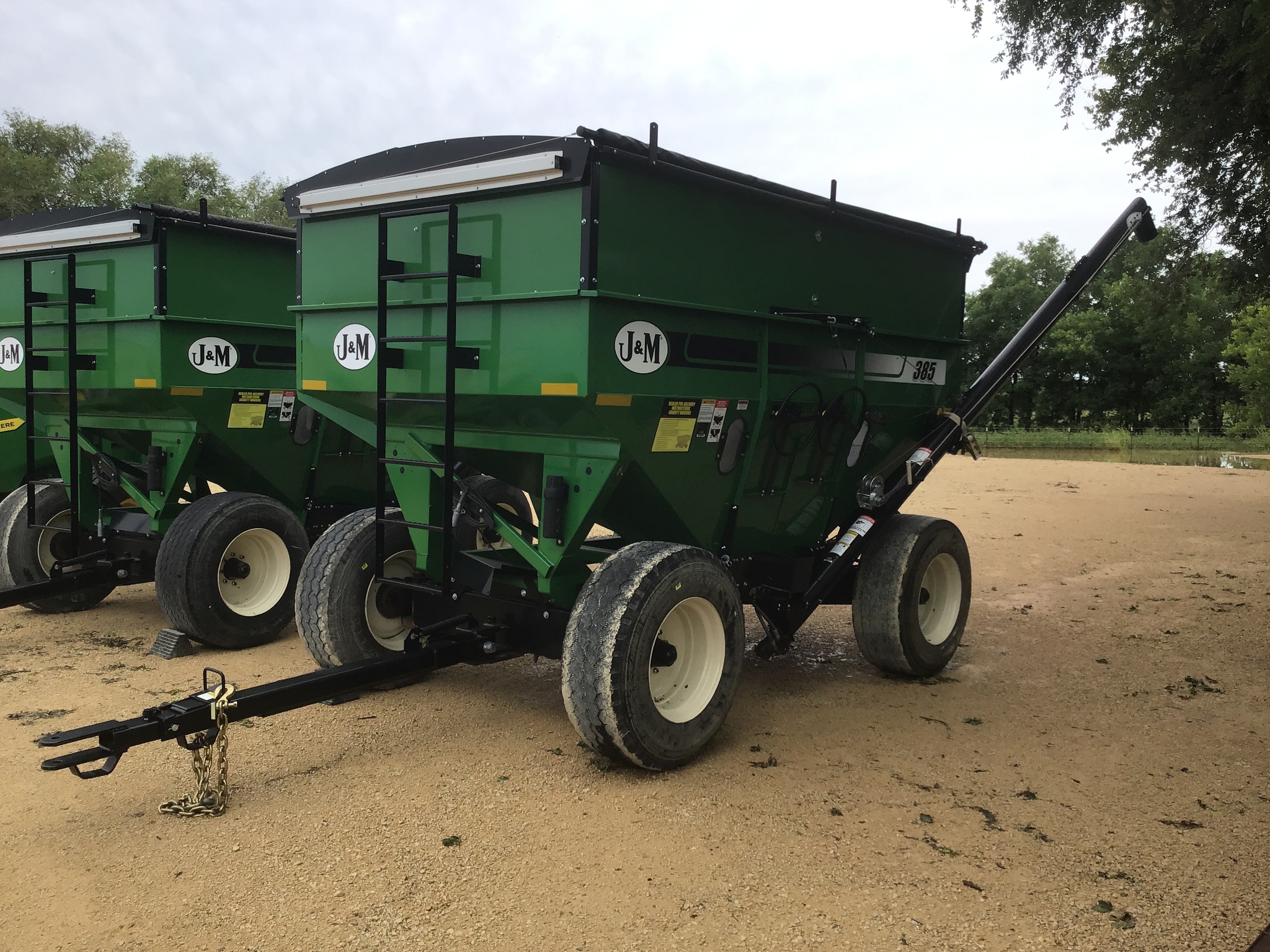 2023 J&M 385SD Image 1